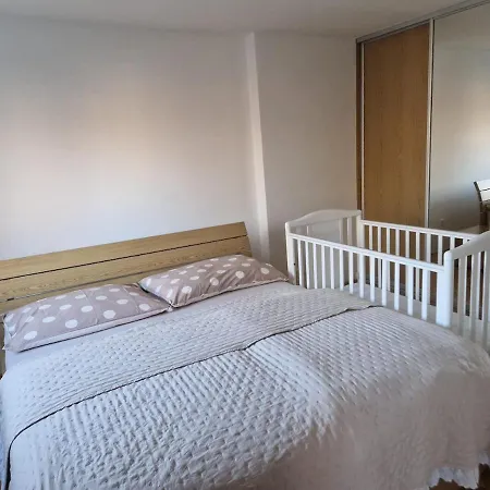 Free Parking, Old Town Cozy Near Train Stat *