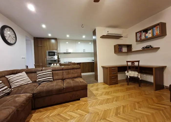 Apartamento Free Parking, Old Town Cozy Near Train Stat Bratislava