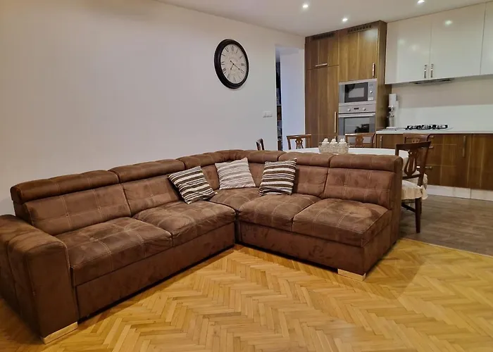 Free Parking, Old Town Cozy Near Train Stat Апартаменти Братислава