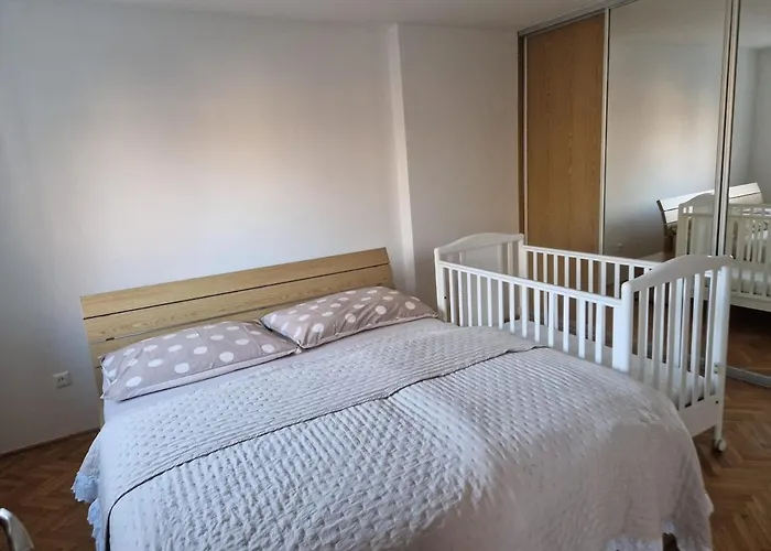 Free Parking, Old Town Cozy Near Train Stat *